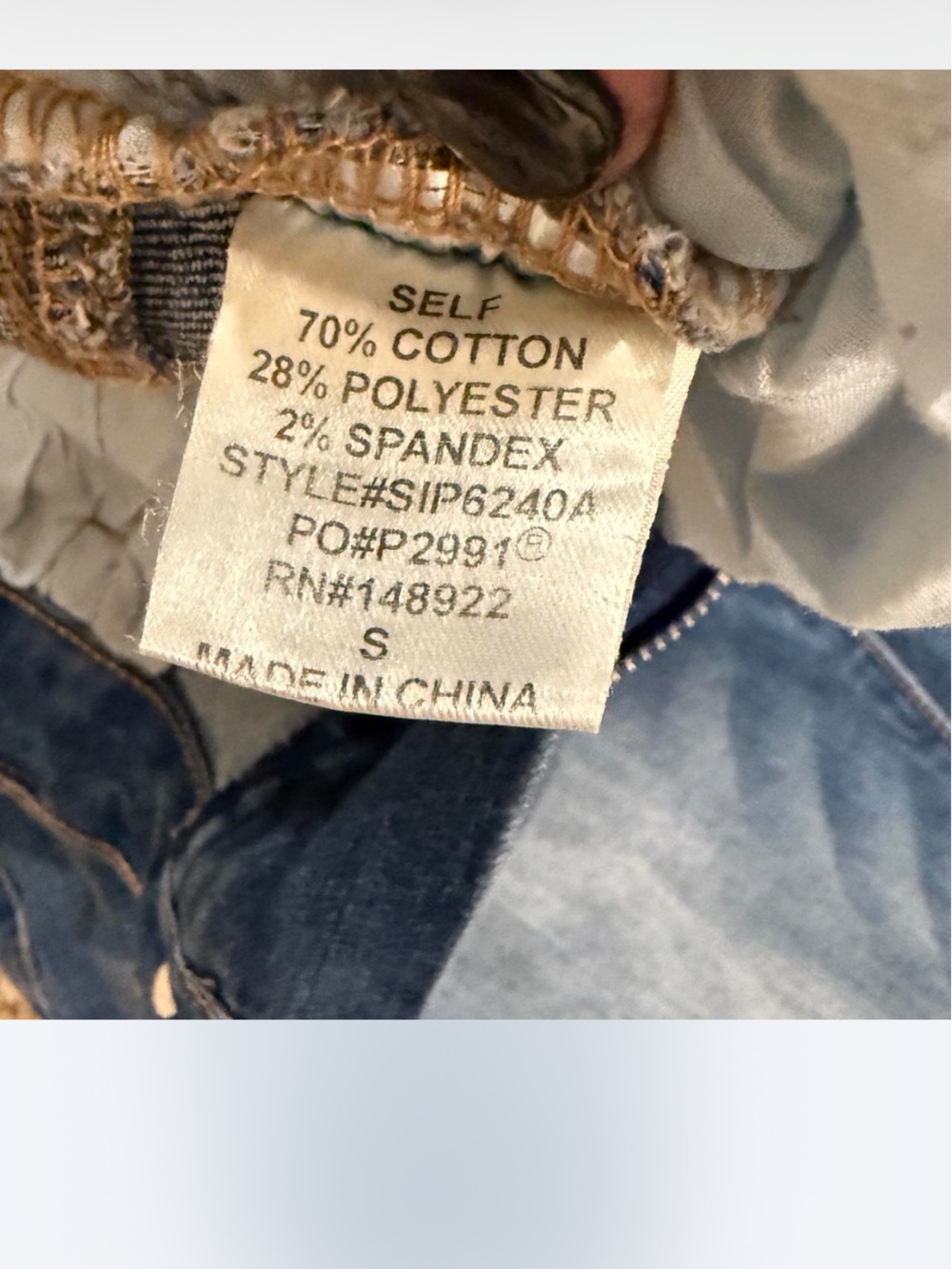 Embroidered Flared Jeans - Picture 5 of 5